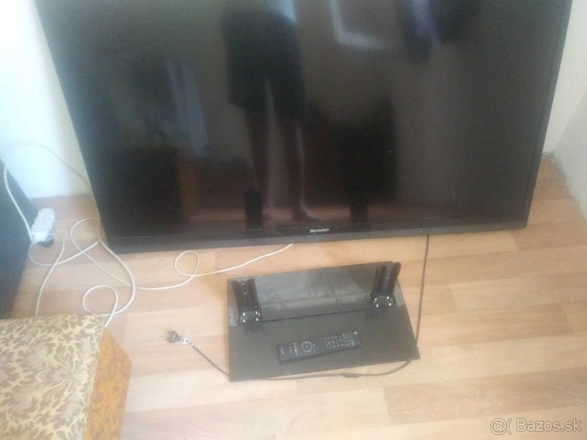 Predam tv lcd Sharp uhlopriecka 55 palcov