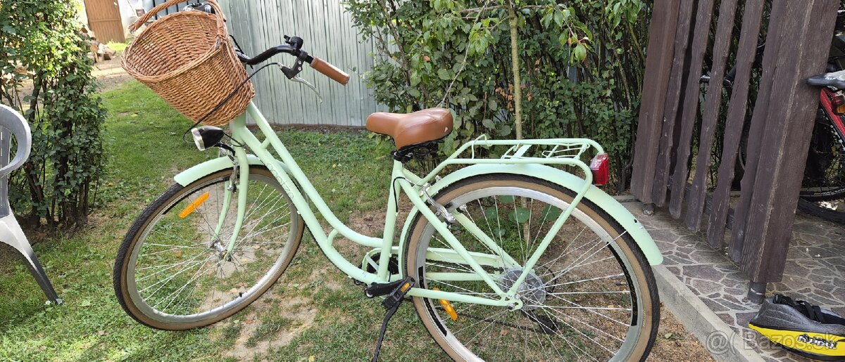 Damsky bicykel.