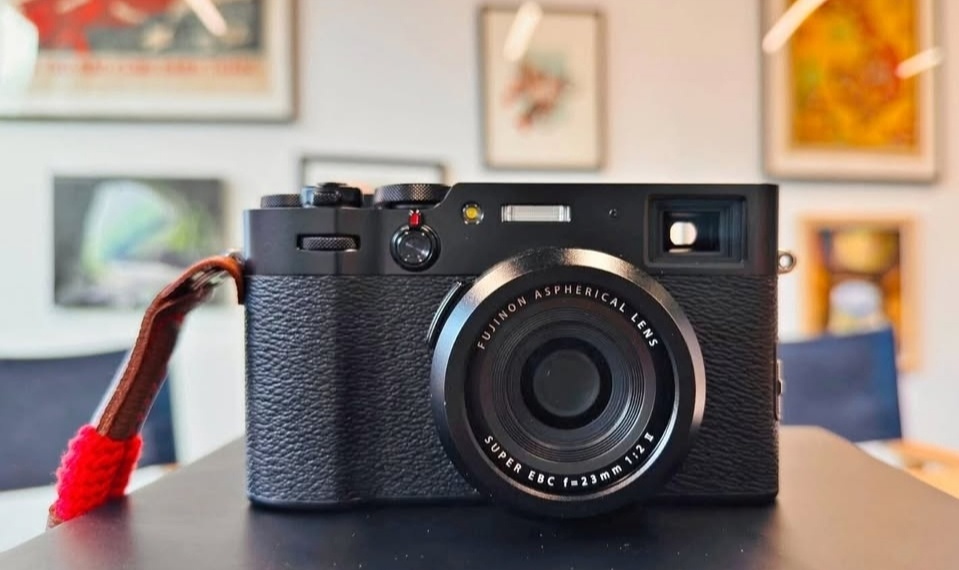 Fujifilm X100V – perfektní stav