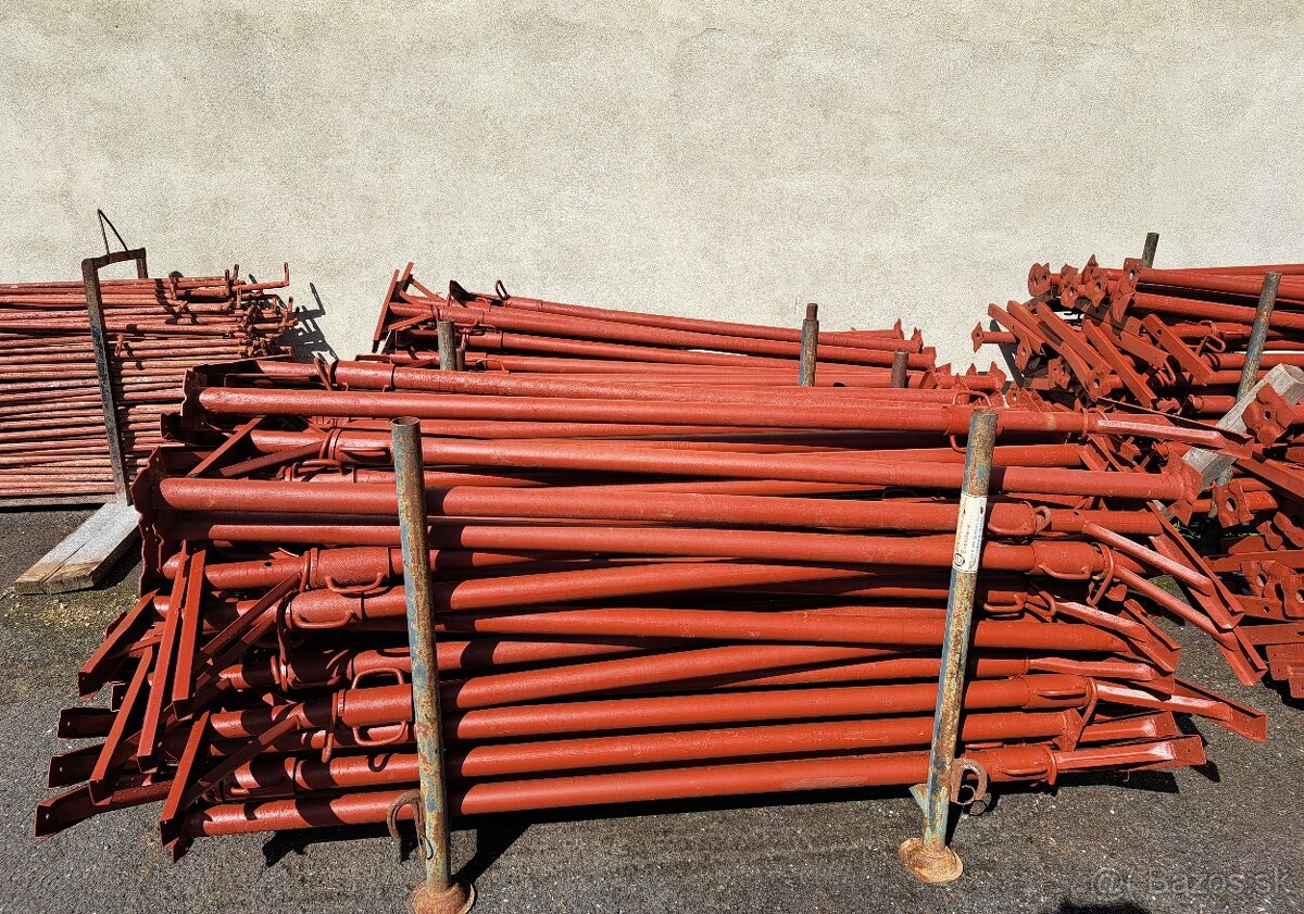 Stavebné stojky používané