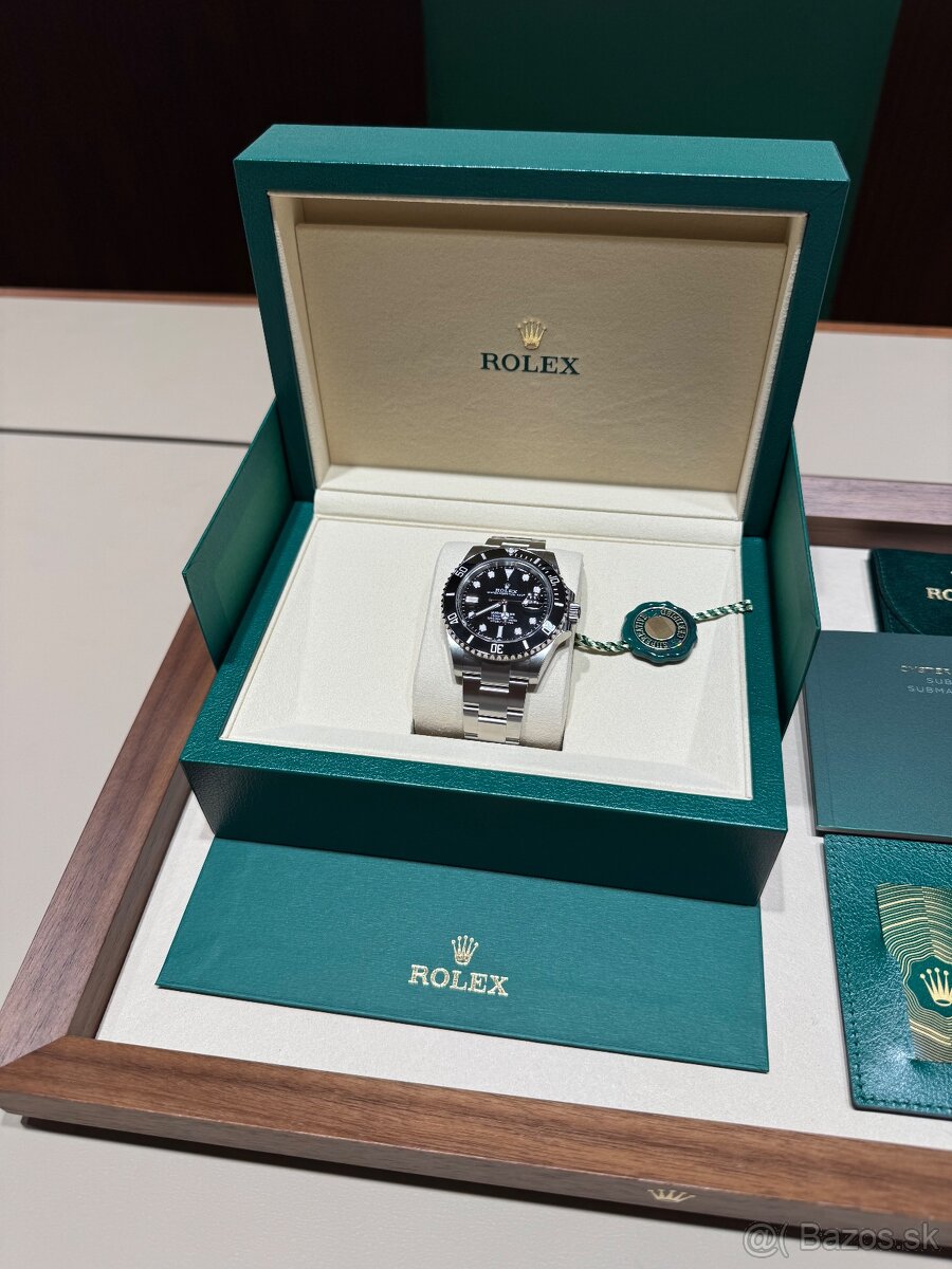 ROLEX SUBMARINER DATE