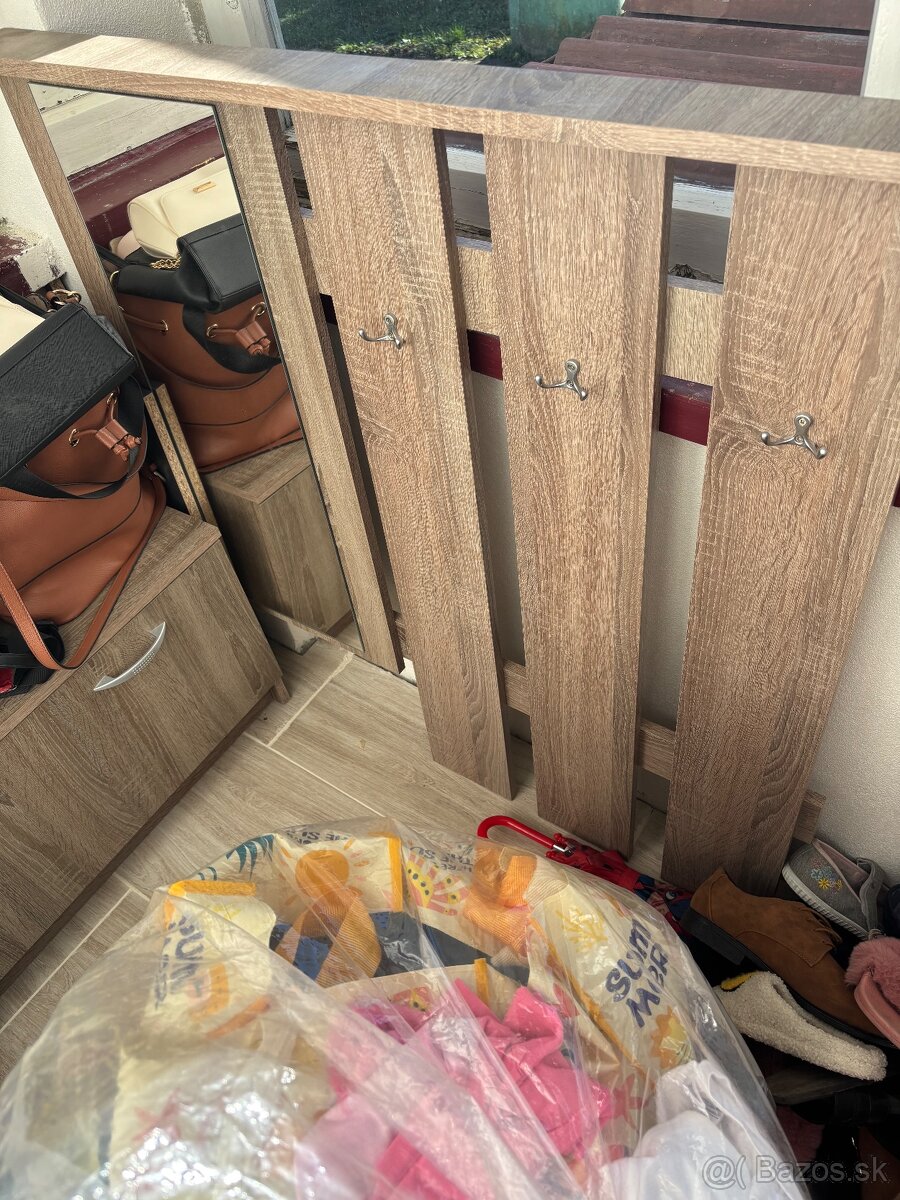 Vesiakova zostava predsieň