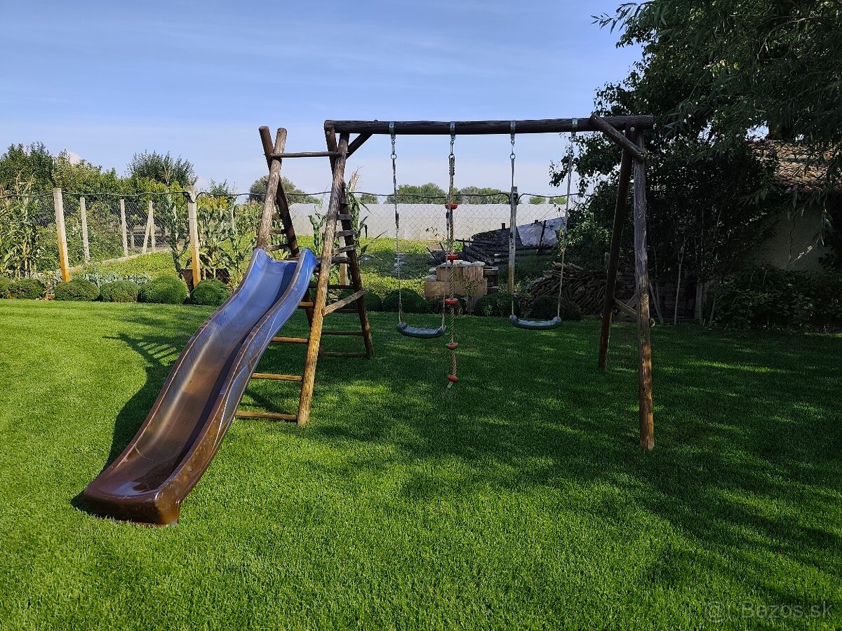 Predám zahradnu dvoj hojdacku a smyklavku