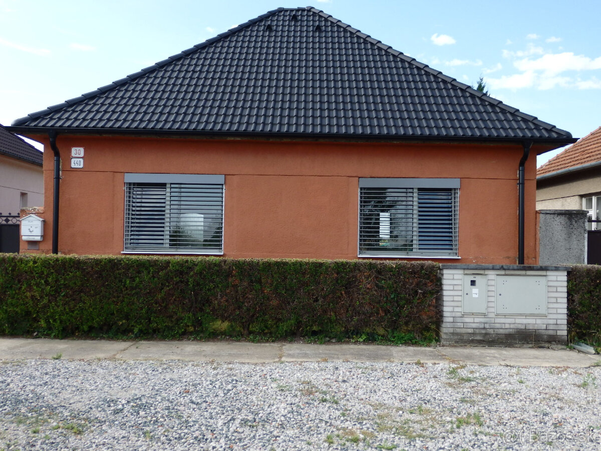 Na predaj 3 izbový rodinný dom v obci Šúrovce okr.Trnava