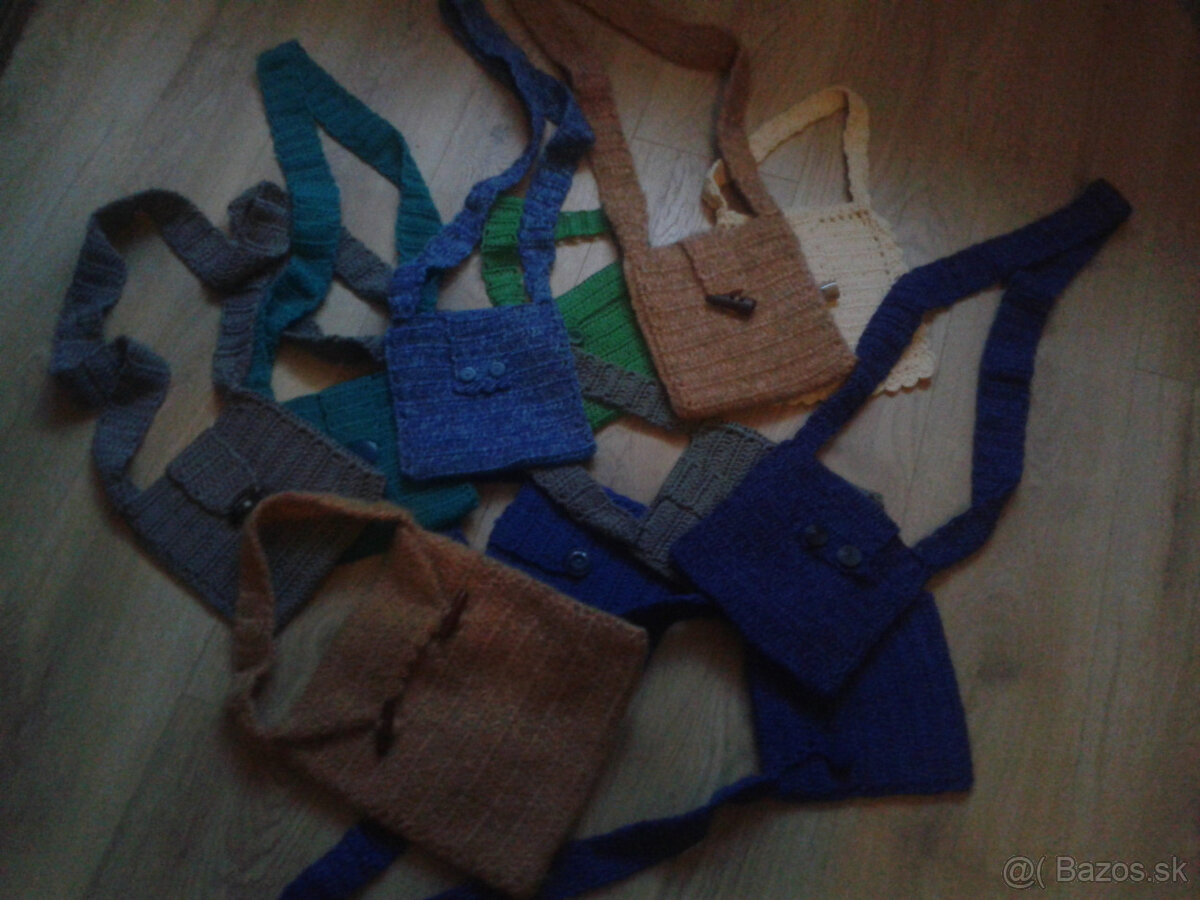 Háčkované kabelky.