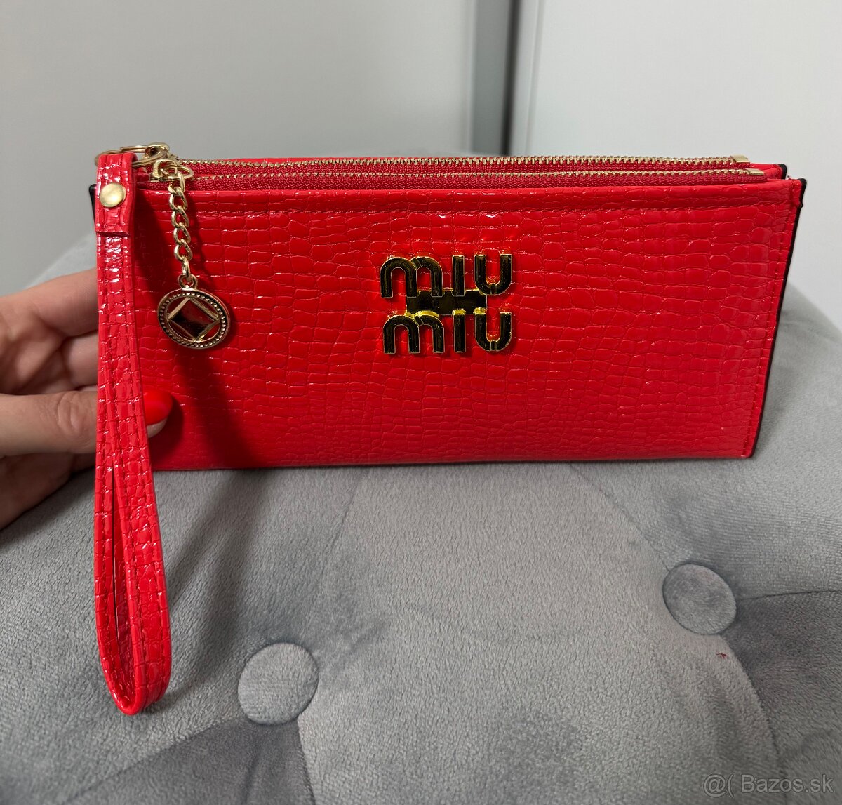 Červená peňaženka