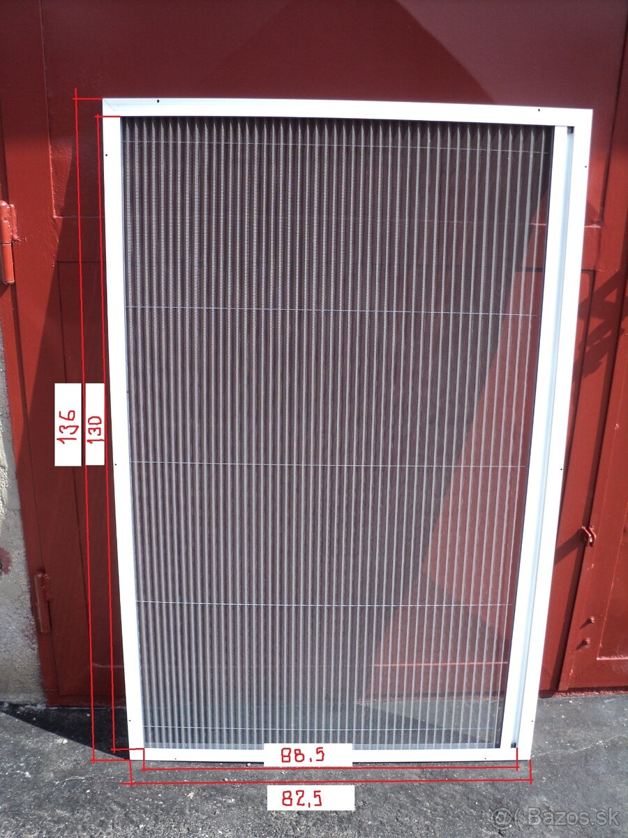 Sieťka na okno, dvere,lampa, demižóny,...