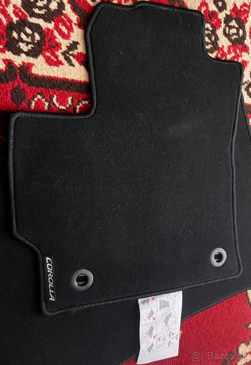 Predám koberceky Toyota corolla