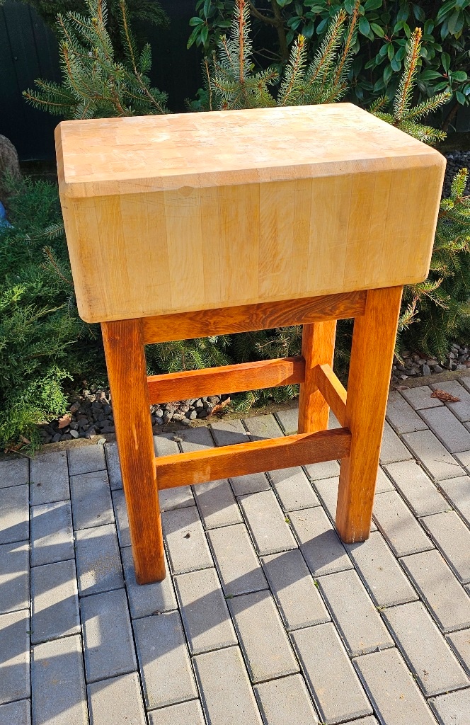 drevený mäsiarsky klát