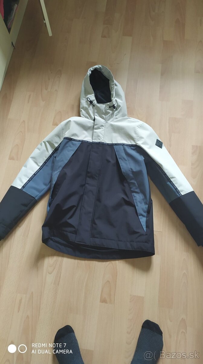 Hollister All weather bunda vel. XL