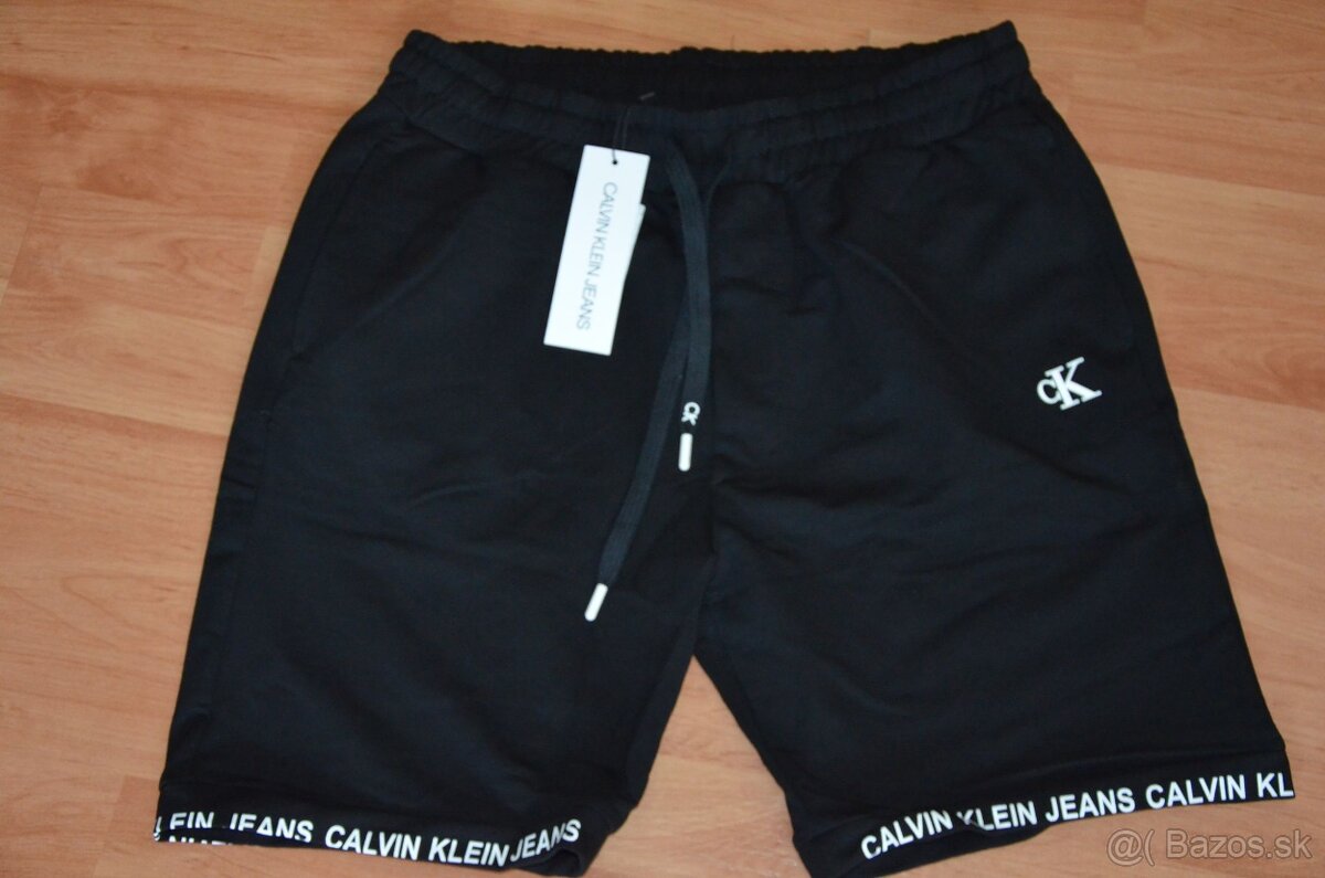 kratasy Calvin Klein