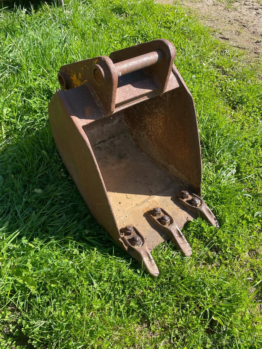Predám používanú originál lyžicu 40cm