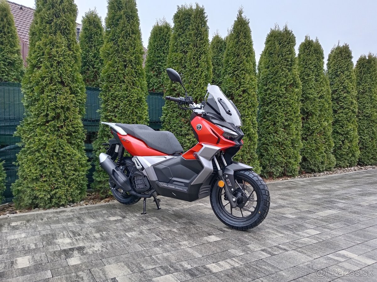 VOGE SR1 125i ADV 2025