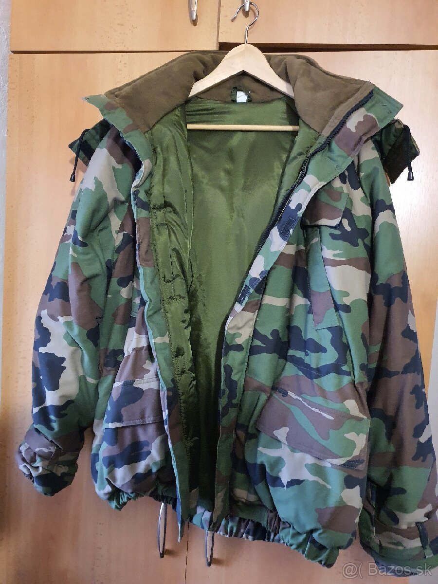 Maskáčová bunda, vetrovka