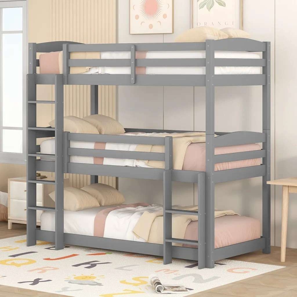 Poschodova postel pre 3 deti
