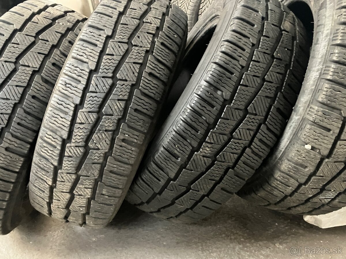 195/60 r16 c michelin