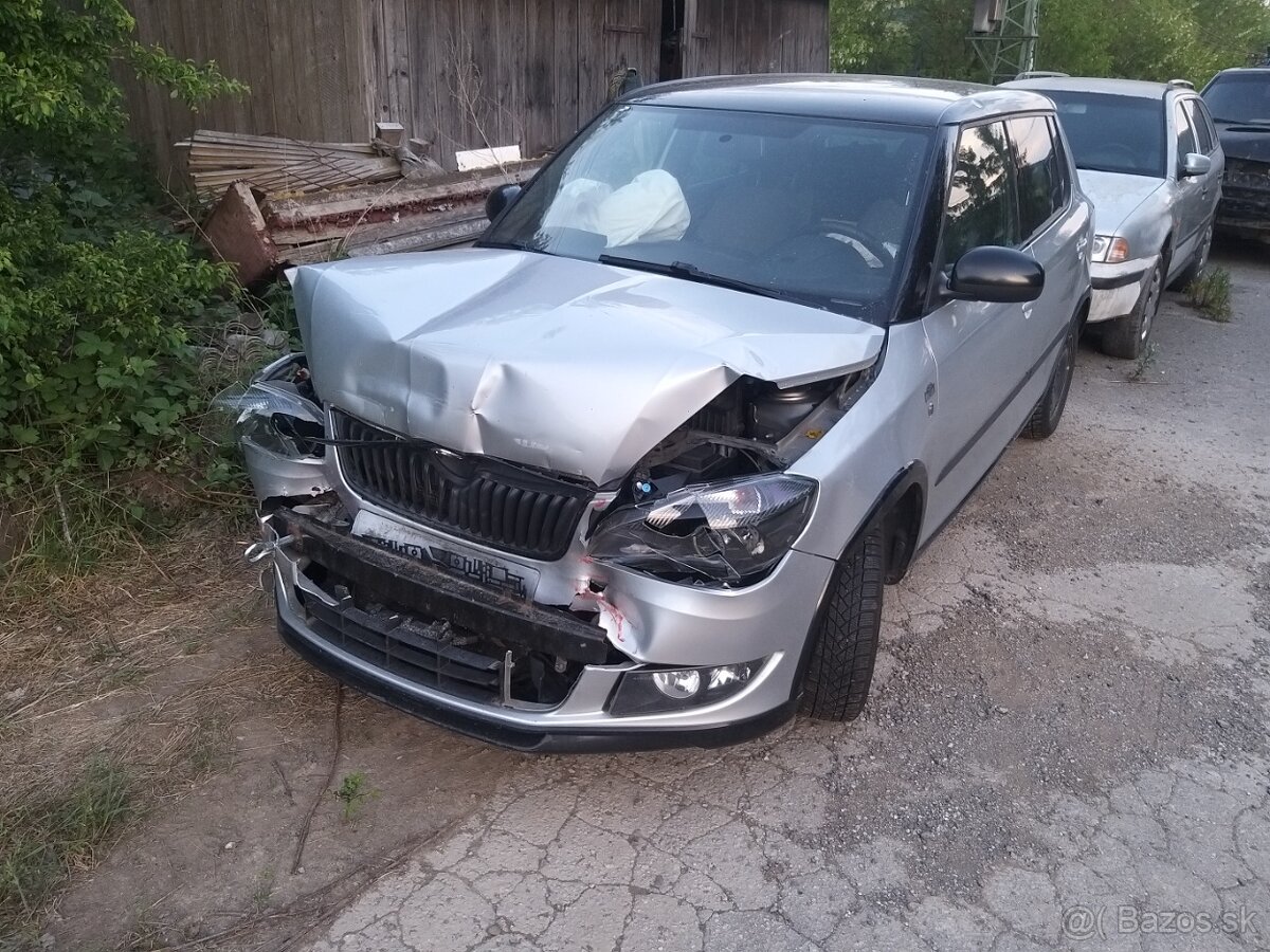 Predam Skoda Fabia 2 , 1.2 TSI, r.v 2014, digital.klima