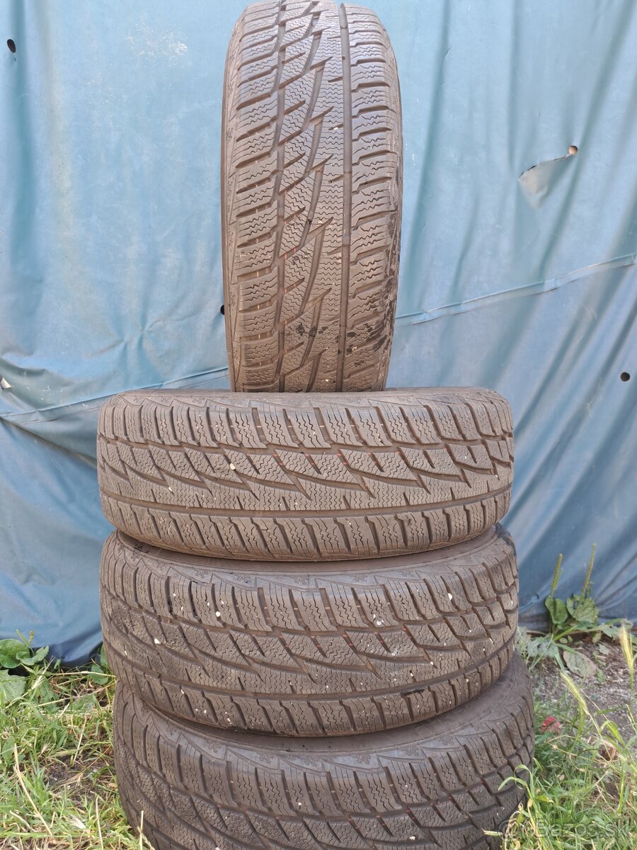 Ponúkame 4 zimné pneumatiky Matador Sibir 185/60 R15