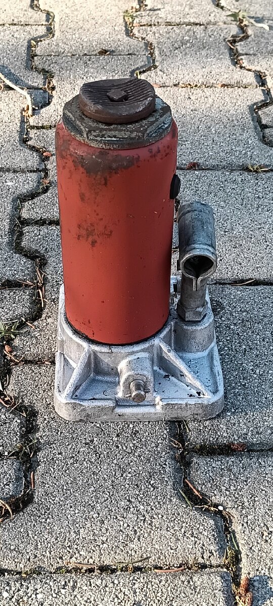 Predám zdvihák