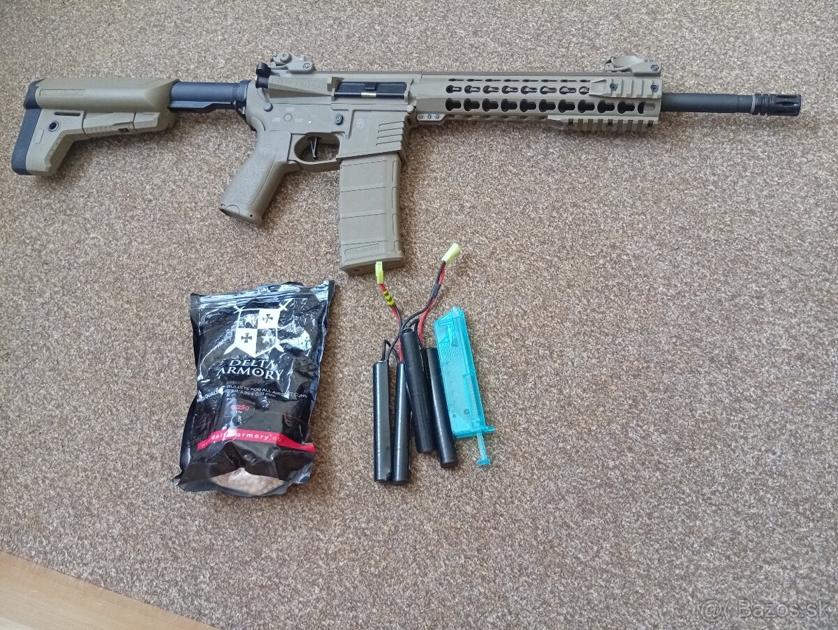 Predám Airsoftovú zbraň M4 AR15