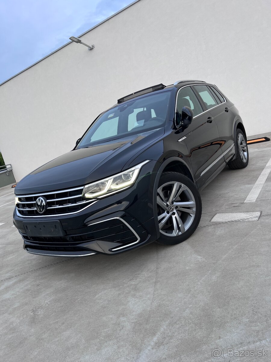 VOLKSWAGEN TIGUAN PANORÁMA / IQ LIGHT / 3xR-LINE / HEAD UP