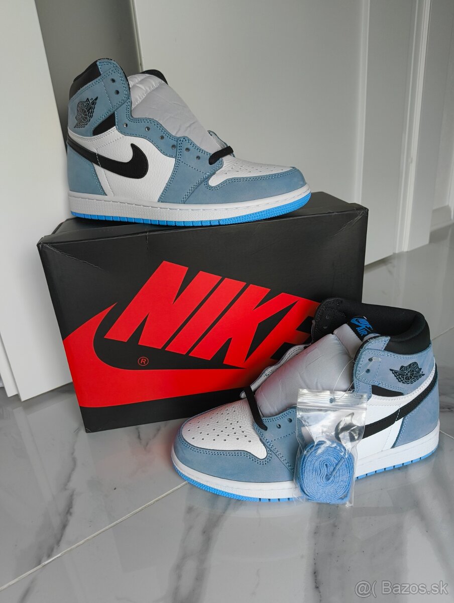 Air Jordan 1 High University Blue