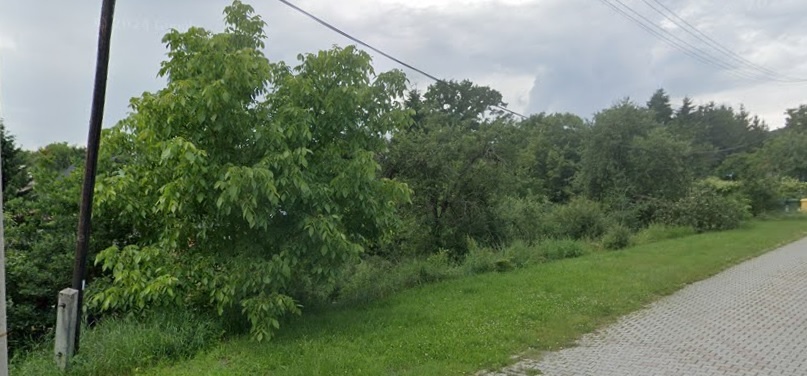 Pozemok vhodný na záhradu, parkovanie ....