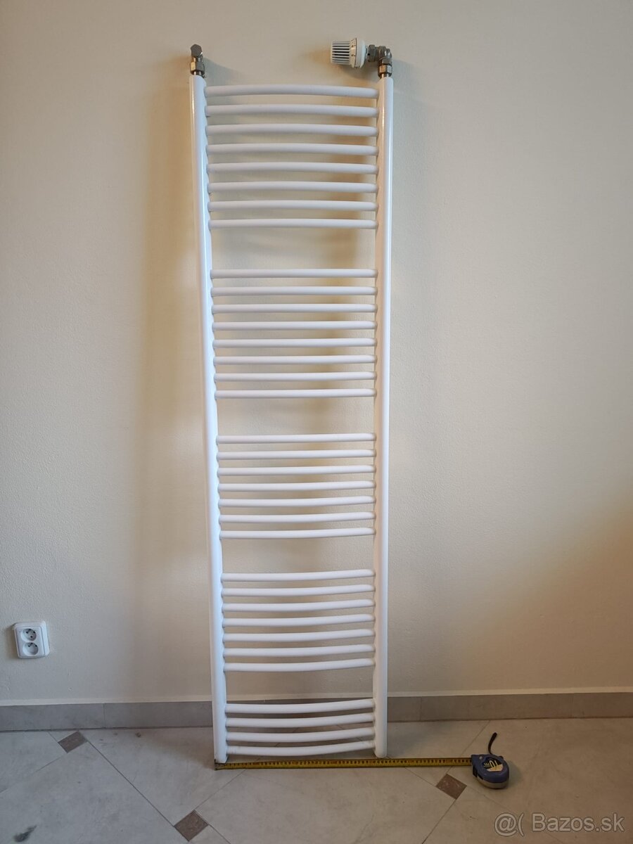 Radiátor rebríkový biely oblý 170x45 cm