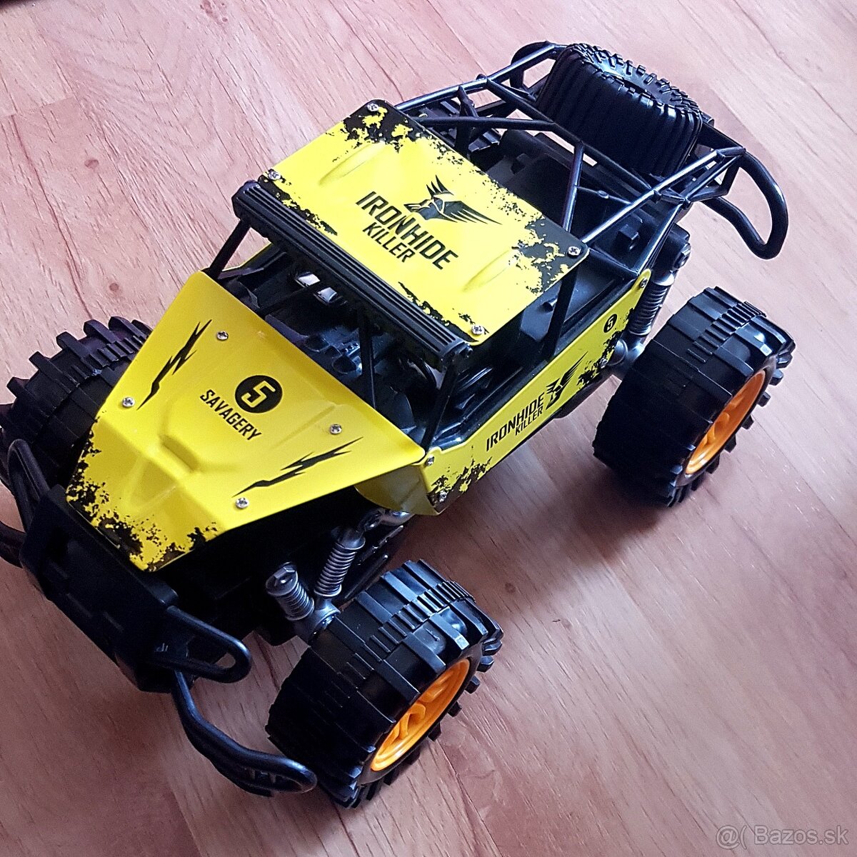 Veľké auto 32x15 cm