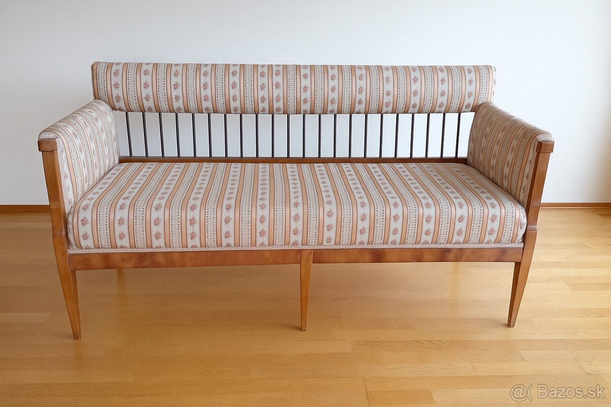 ✨Vzácna Biedermeier pohovka z r. 1830✨
