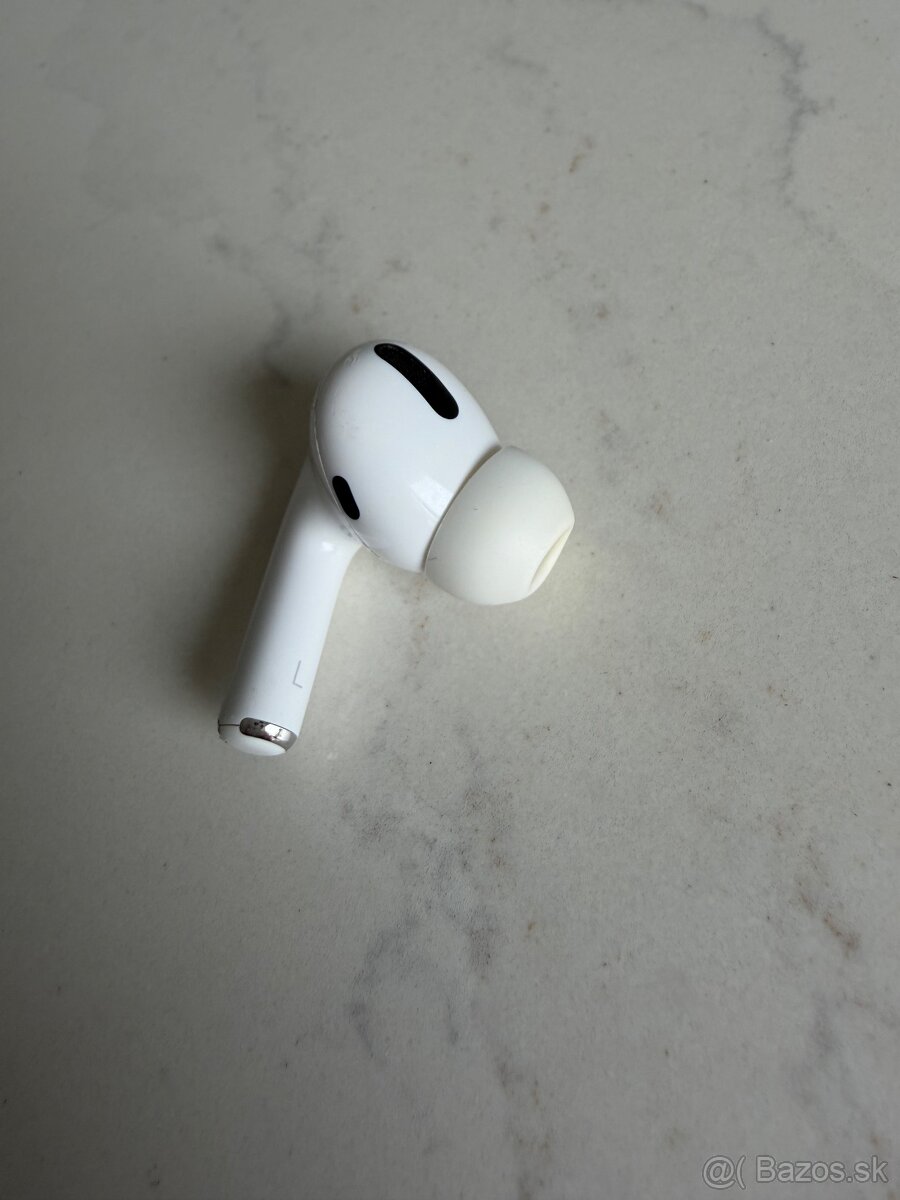 Náhradné slúchadlo Apple Airpods