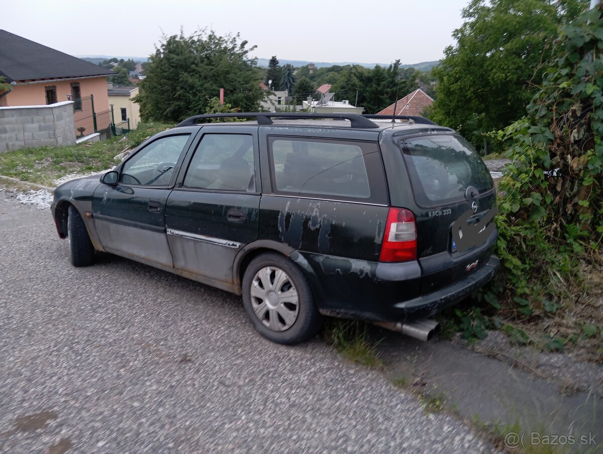 Rozpredám Opel vectra combi 2.0 diesel