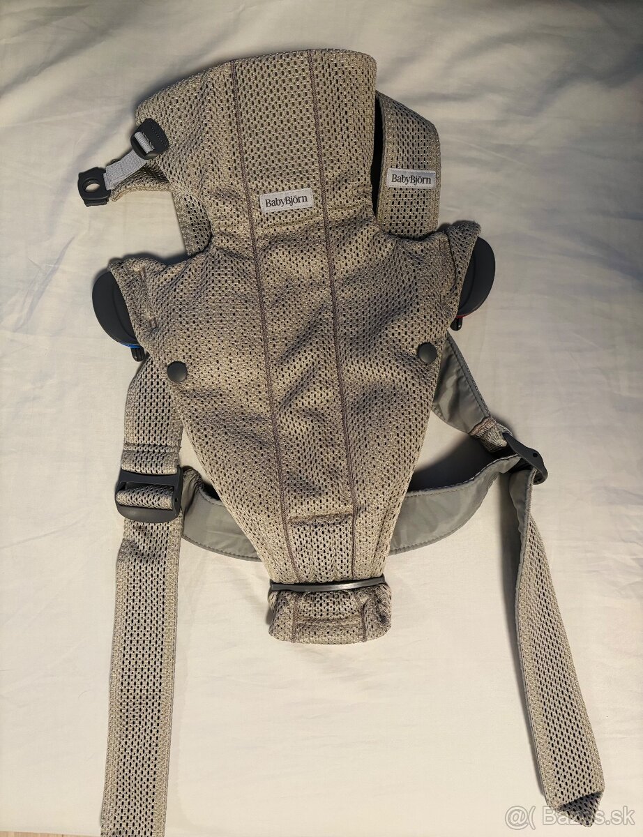 BABYBJÖRN Mini Grey 3D Mesh nosič pre bábätká