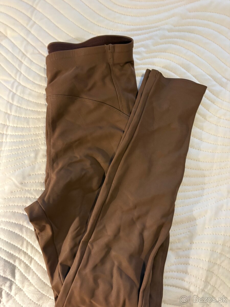 Zateplené leginy veľkosť L