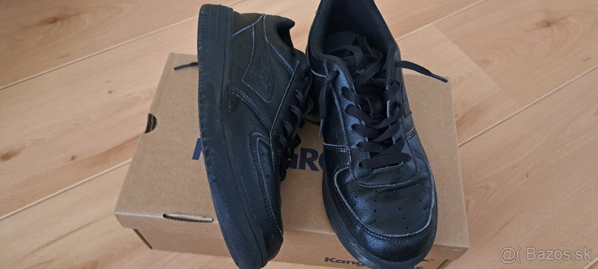 Detské/dámske tenisky 39