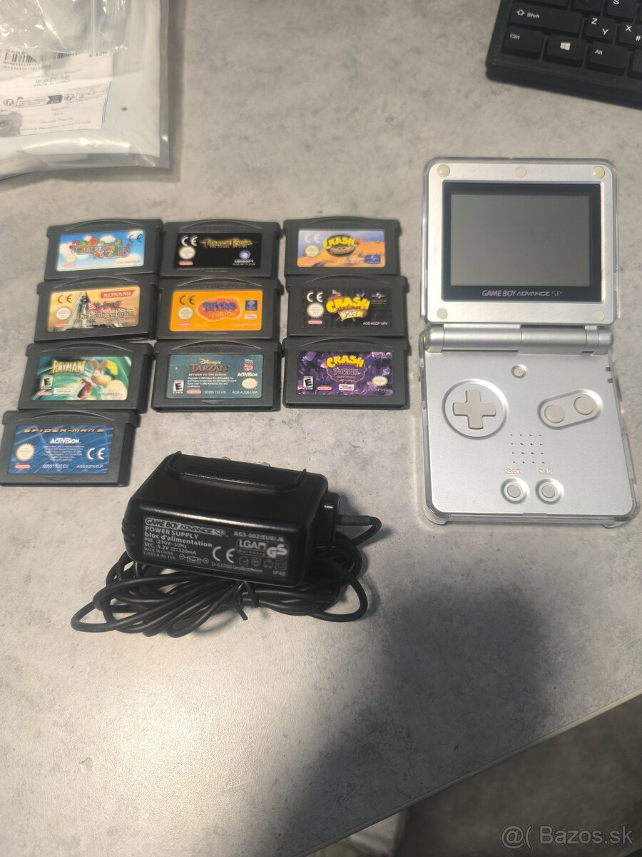 GAMEBOY ADVANCE SP v zachovalom stave