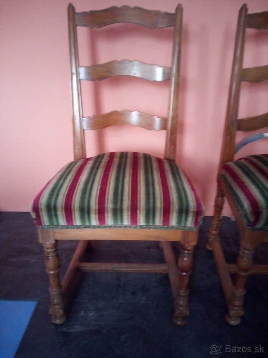 Stoličky z masivu 35€