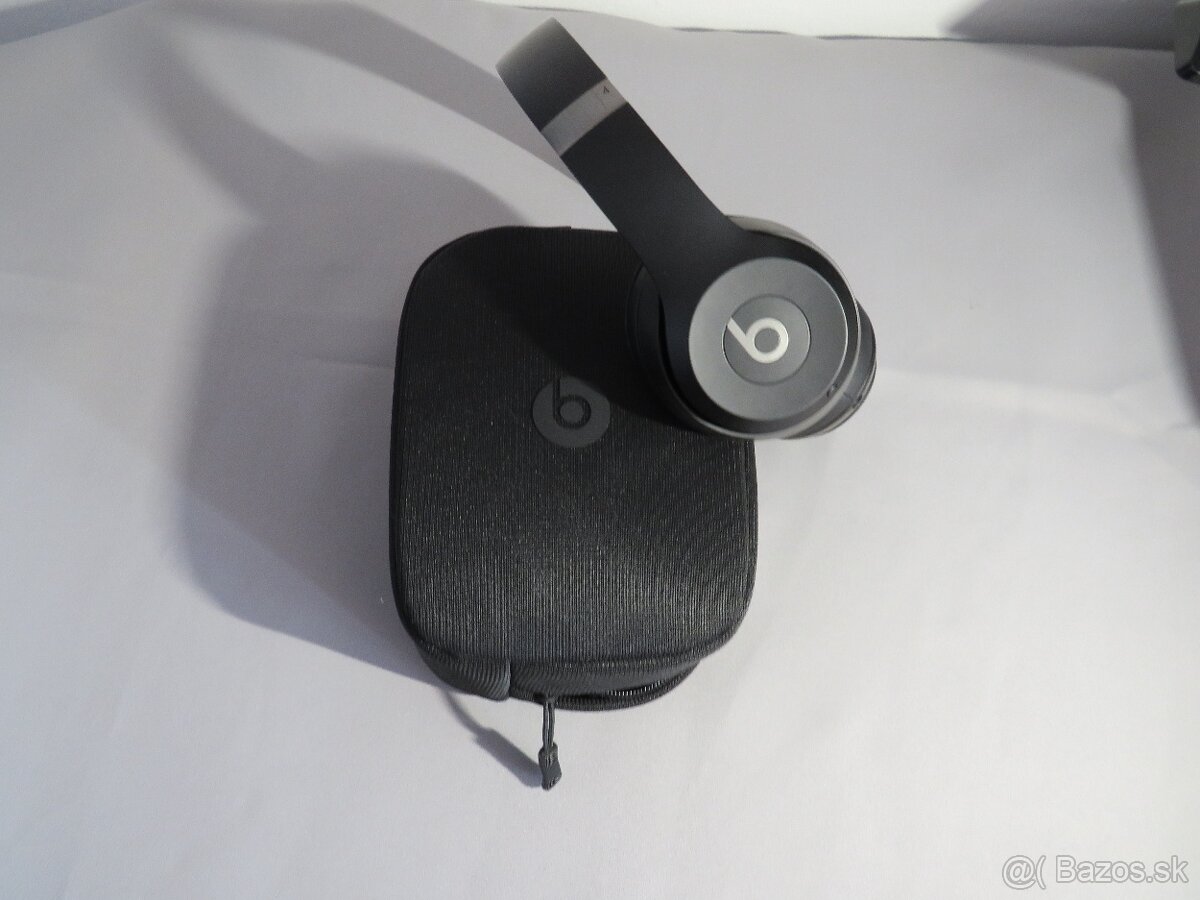 Beats Solo 4