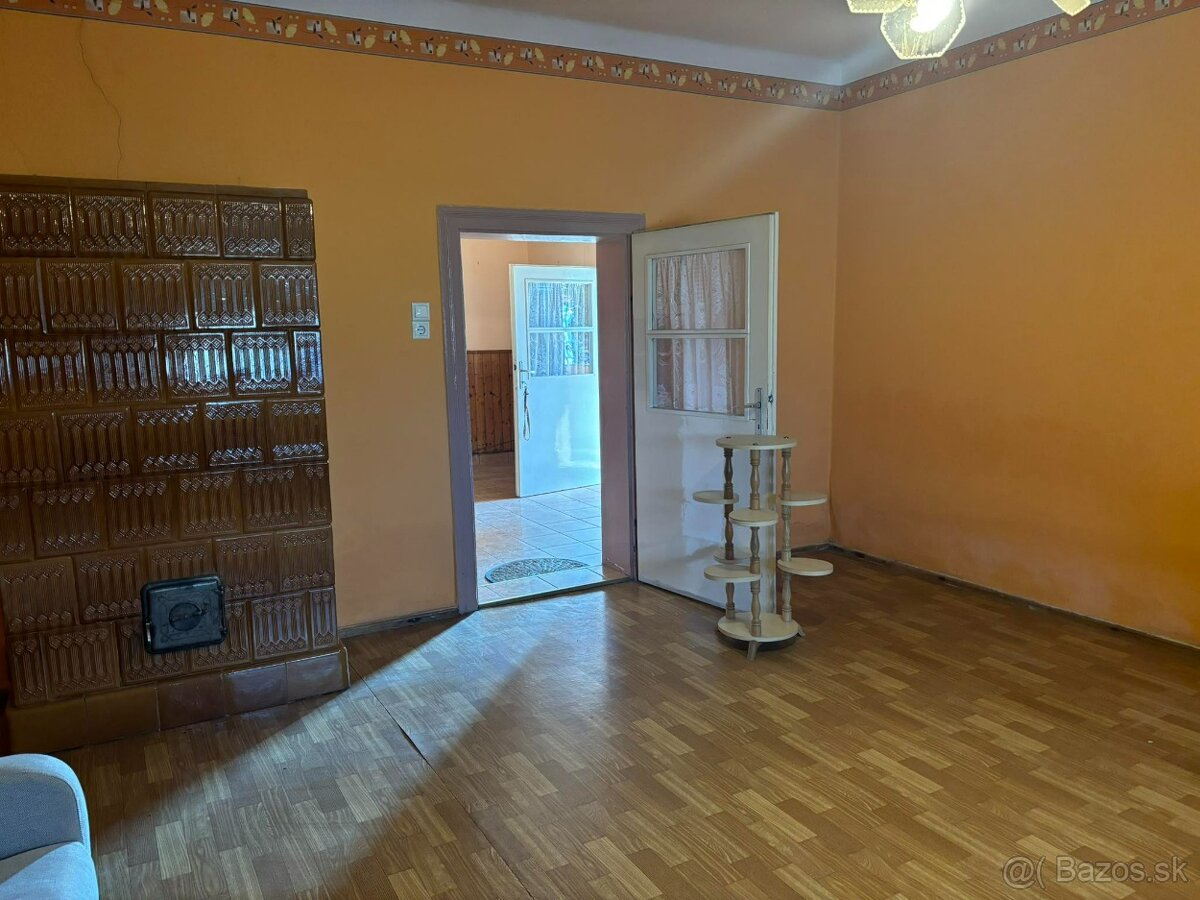 NA PREDAJ ROMANTICKÝ DOM S VERANDOU V DARNÓZSELI