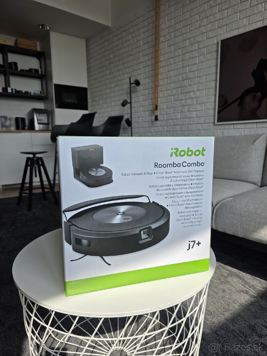 iRobot Roomba j7+