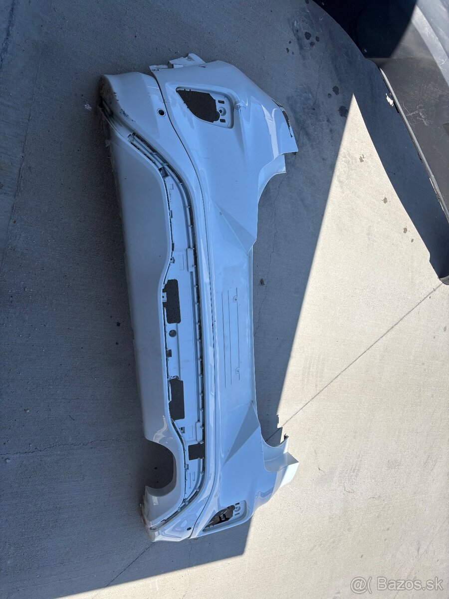 Predám zadný nárazník na Ford Puma ST