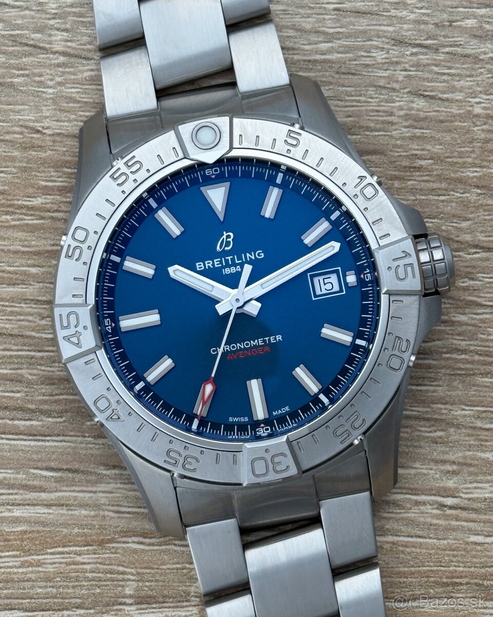 Breitling Avenger Automatic 42