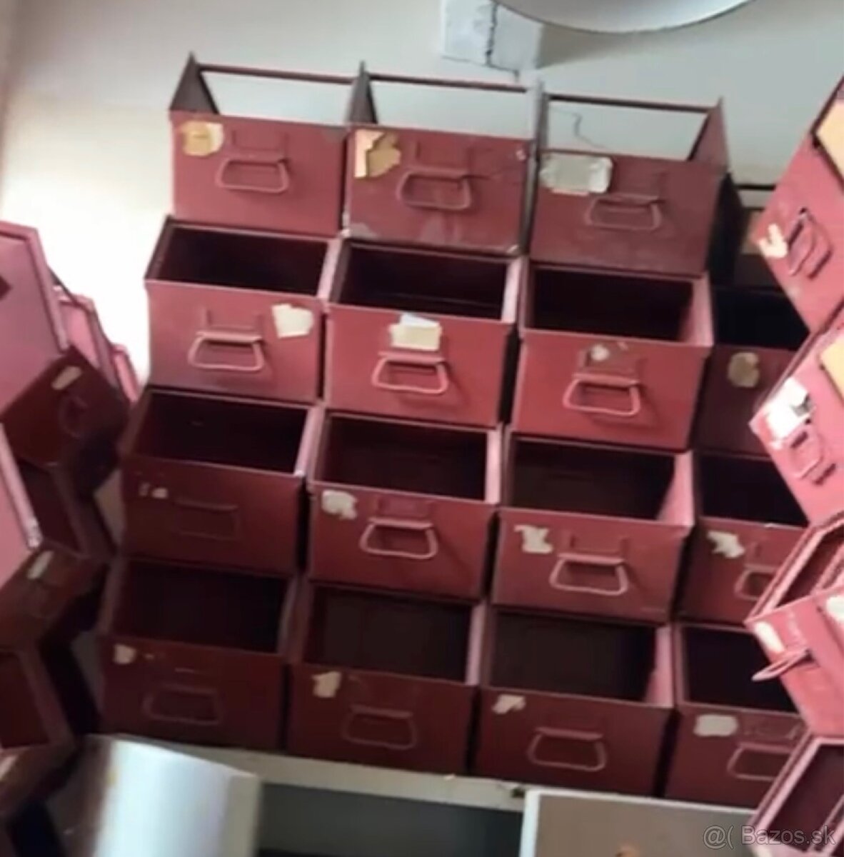 Plechové bedne Mars , boxy,kovové debny