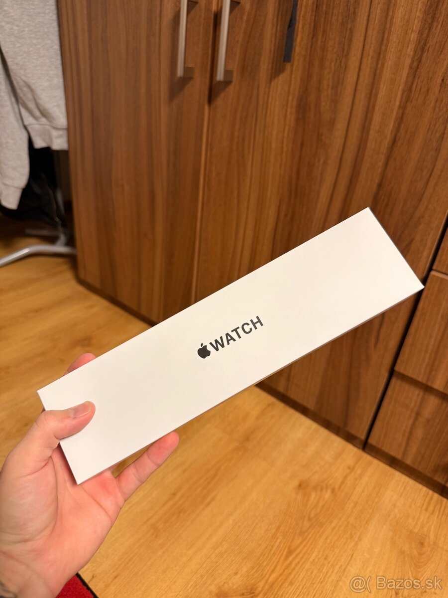 Apple Watch SE (2022)