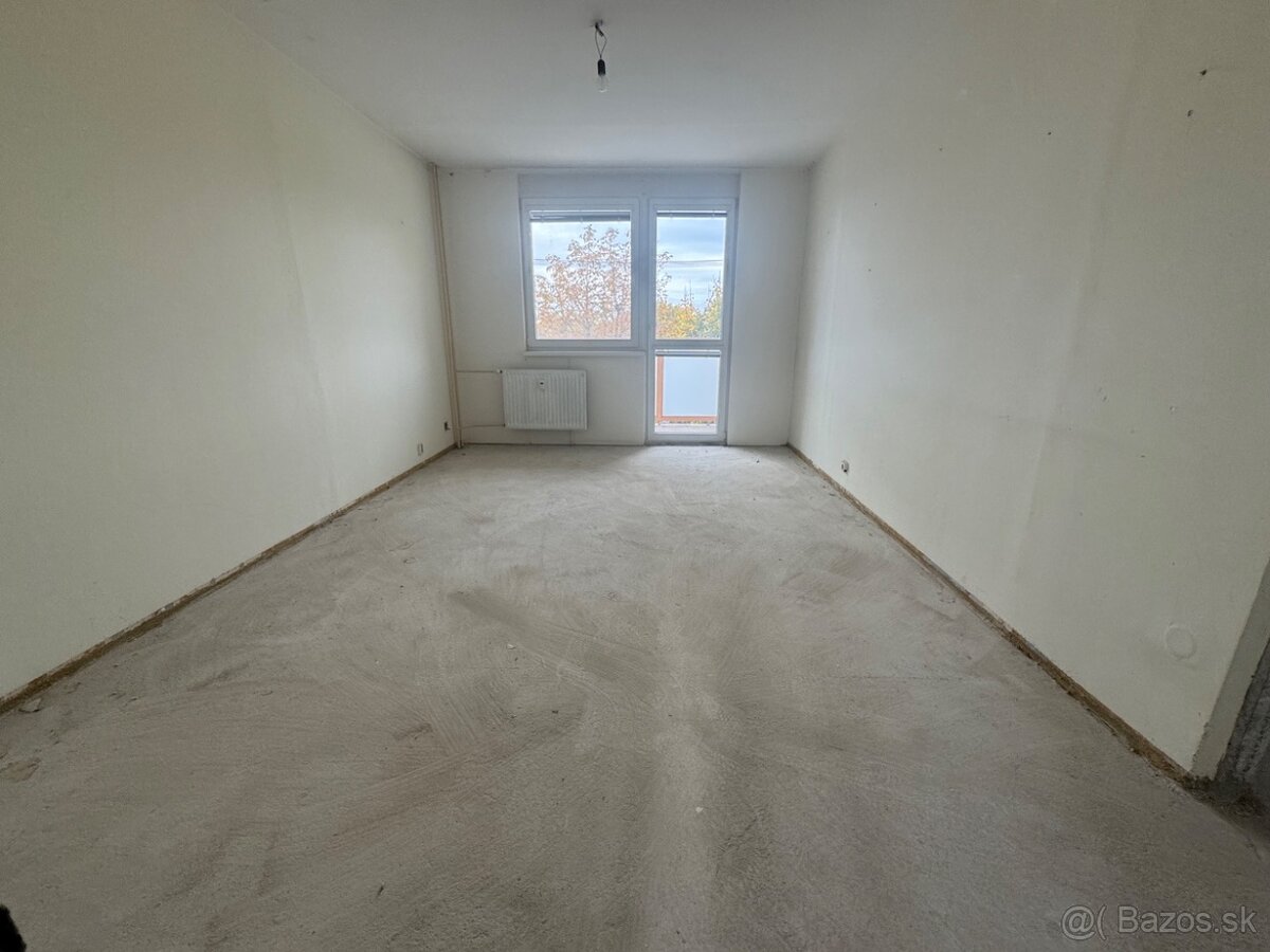 3 izbový byt v blízkosti centra – Nové Mesto nad Váhom