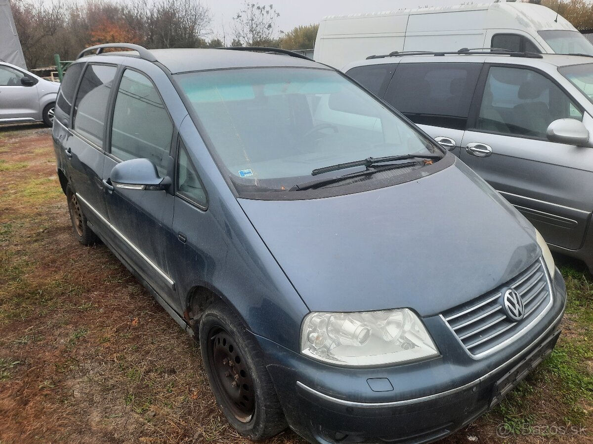 Rozpredam Volkswagen Sharan 1,9tdi 85kw AUY