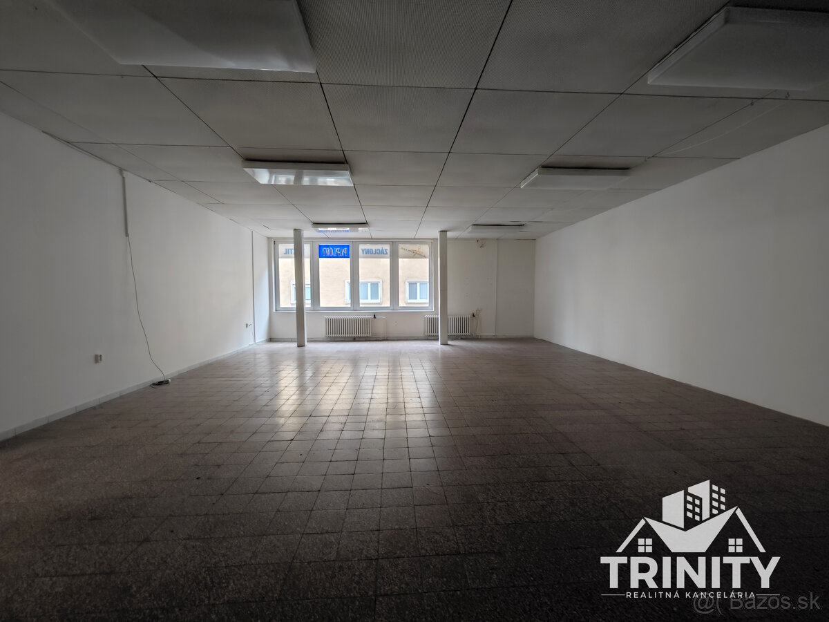 Na prenájom obchodný priestor v centre mesta Nové Zámky