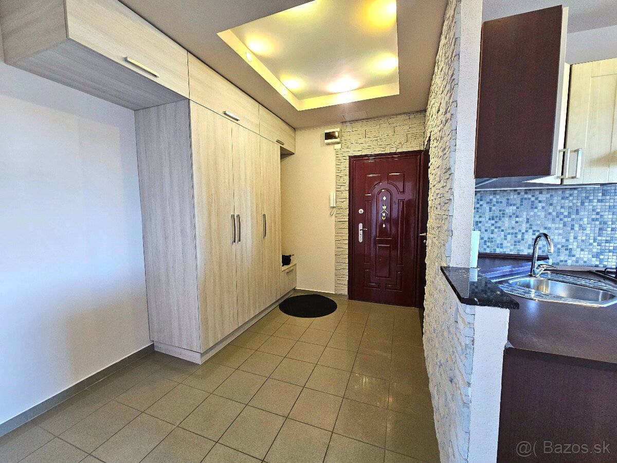 NA PRENÁJOM – 2 izbový byt s balkónom Levice