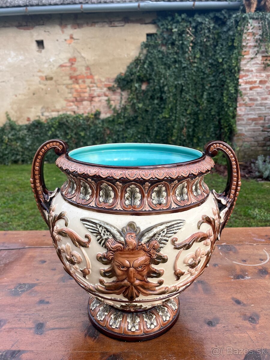 Obrovský majolikový kvetináč
