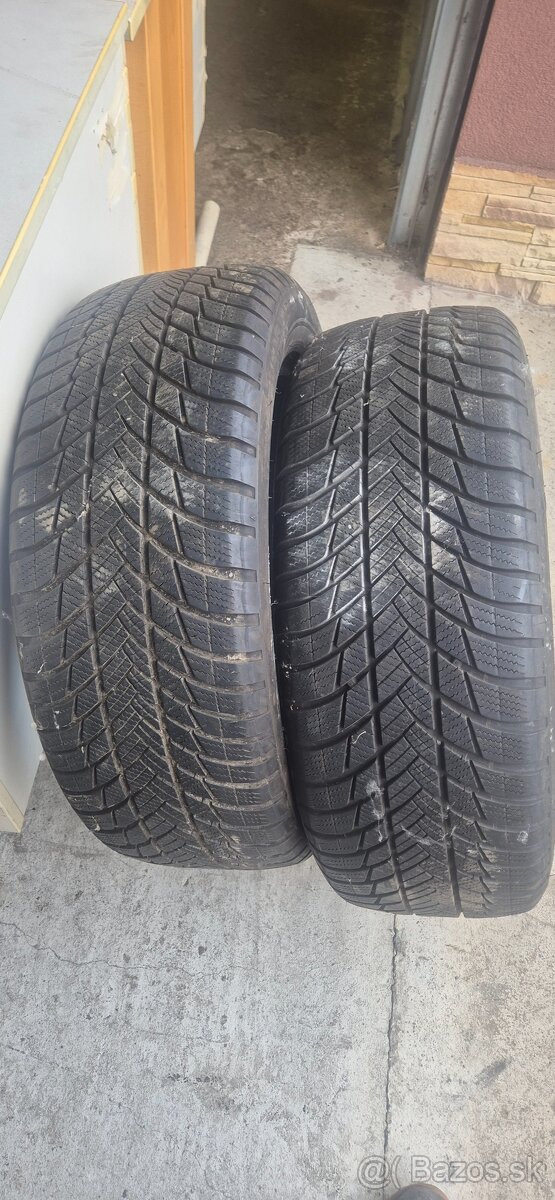 Zimne pneu 225/55R18